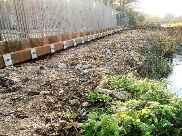 Mill Lane, Ringwood Row of sheet piles