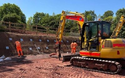 8dced6_80a453ea77894f7ab509c91ed02600ab~mv2 Slope stabilisation using Platipus Earth Anchors and excavator