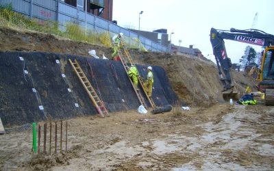 Pembury Hospital, Maidstone 035 Platipus Anchors securing a geosynthetic mesh on a slope