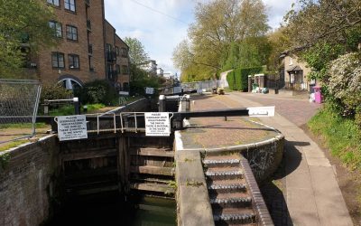 Hertford Union Canal (36) Canal lock on the Hertford Union Canal