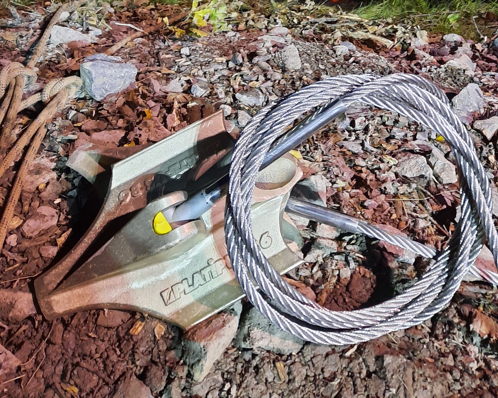 Platipus B6 aluminium bronze earth anchor