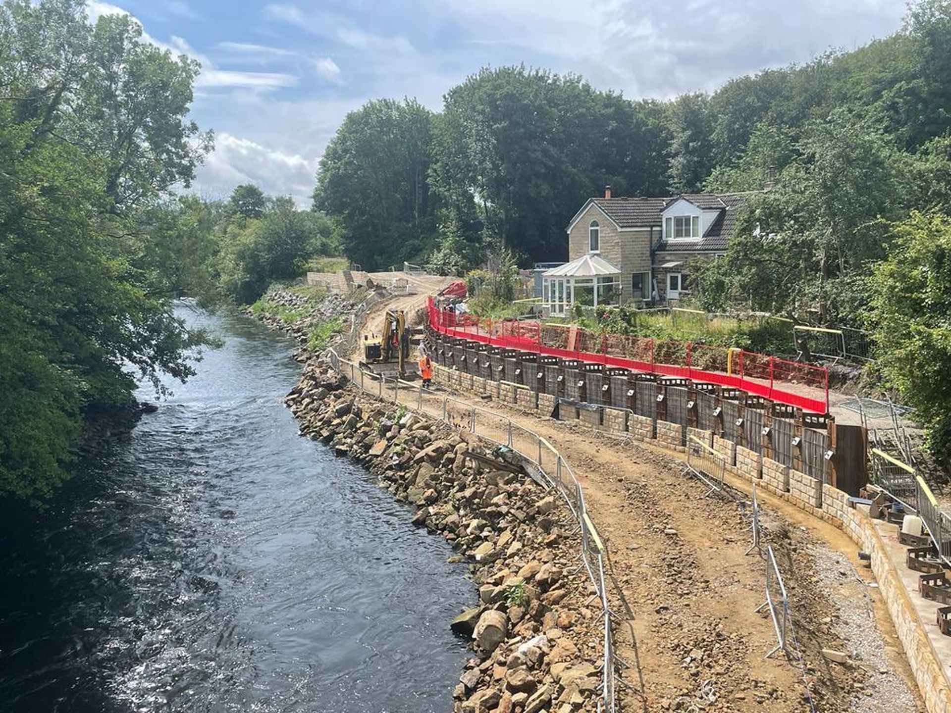 3 - Leeds Flood Alleviation Anchored Sheet piling along riverside in Leeds